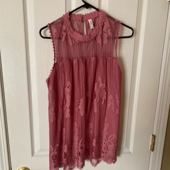 Pink lace blouse - Picture 1 of 2